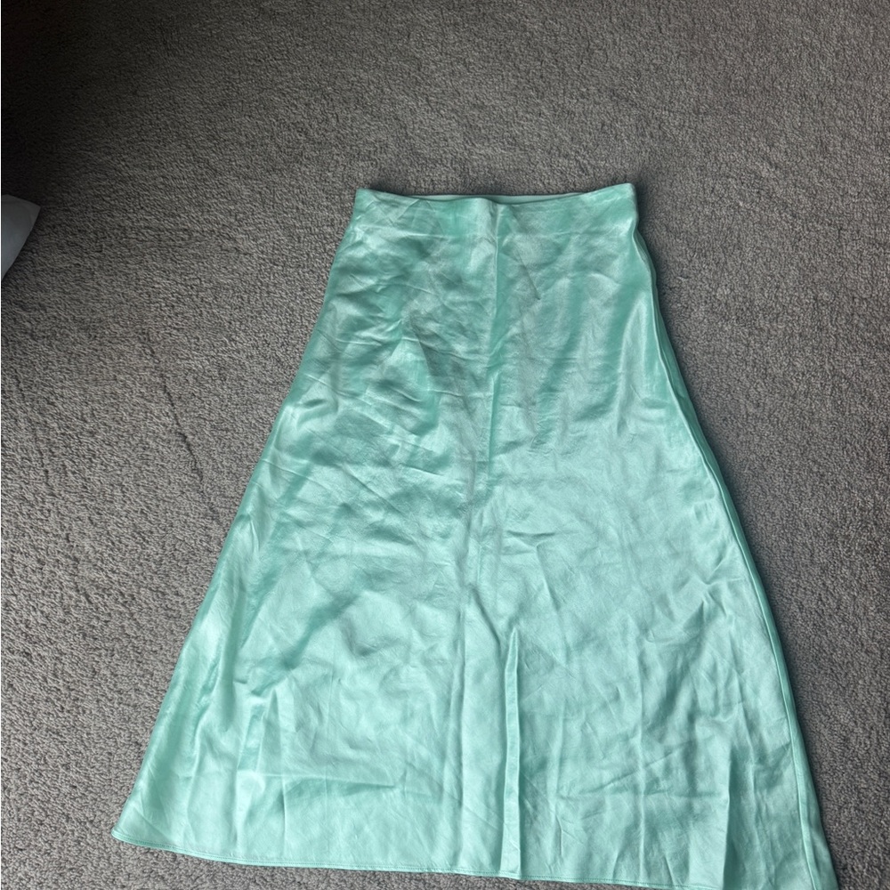 Babaton Aritzia slip satin midi skirt - size 2 - minty - Picture 2 of 6